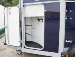 Ifor Williams Pferdeanhänger HB506|Sattelkammer|blau-Neu – Bild 9